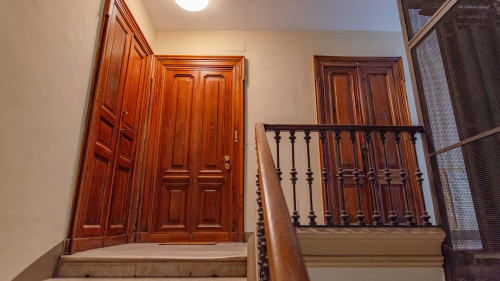 Royal Apartment - Gallery - 21