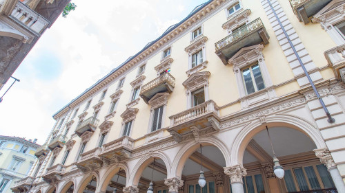Royal Apartment - Gallery - 28