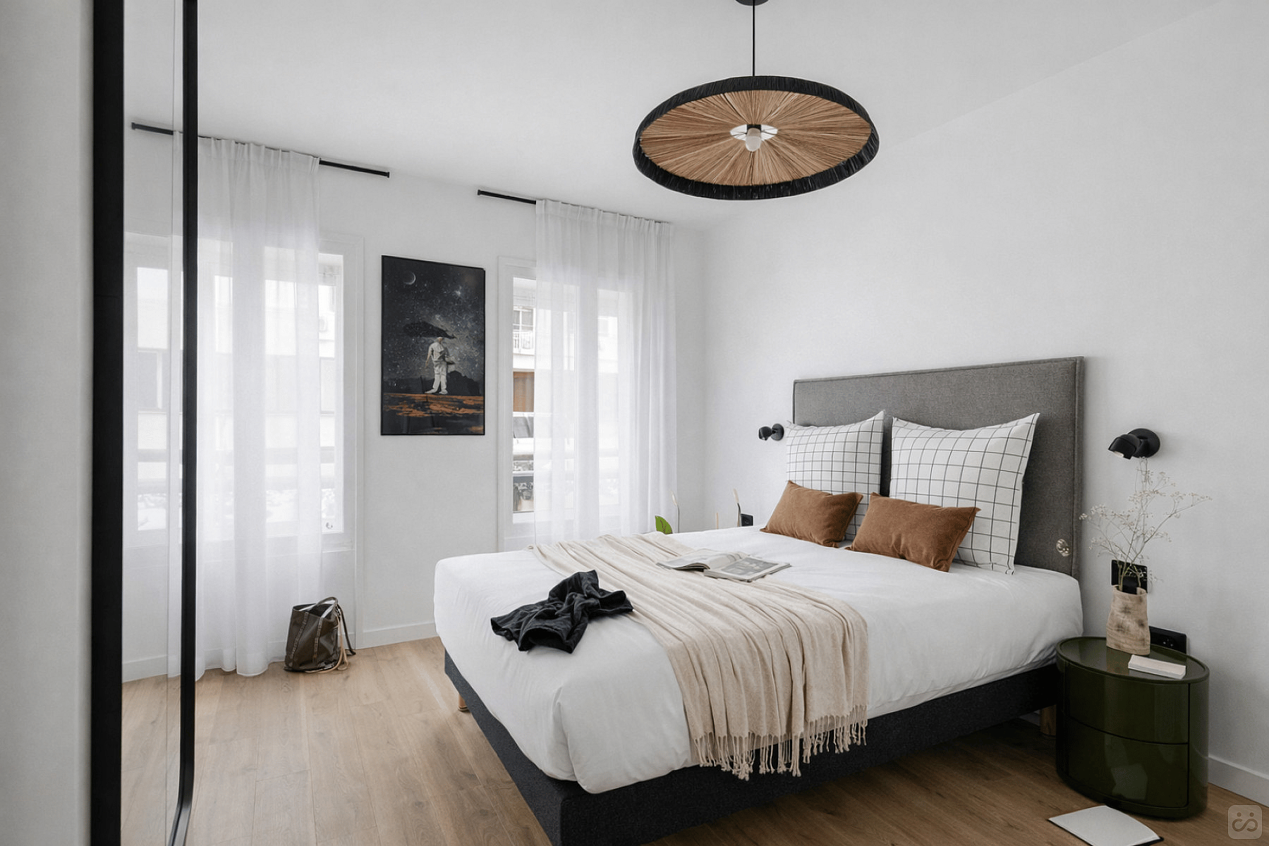  Comfort Room  -  Vibrant Stunning House w/ Gym near Jardins d'Eole  - Gallery -  22