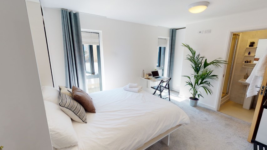  Master En-Suite B (MED)  -  Finsbury Park  - Gallery -  2