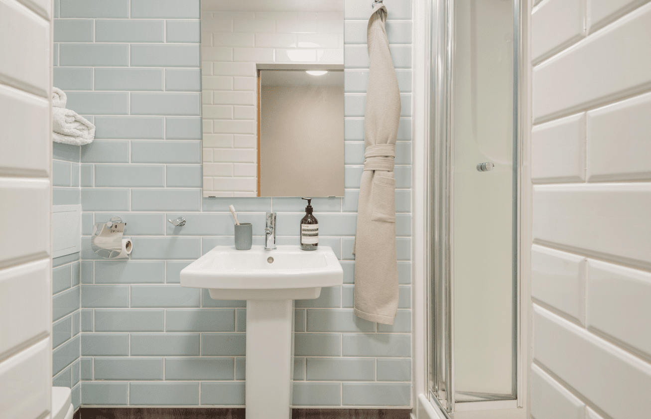 Double En-Suite Room A – FLR1 - Finsbury Park - Gallery - 3
