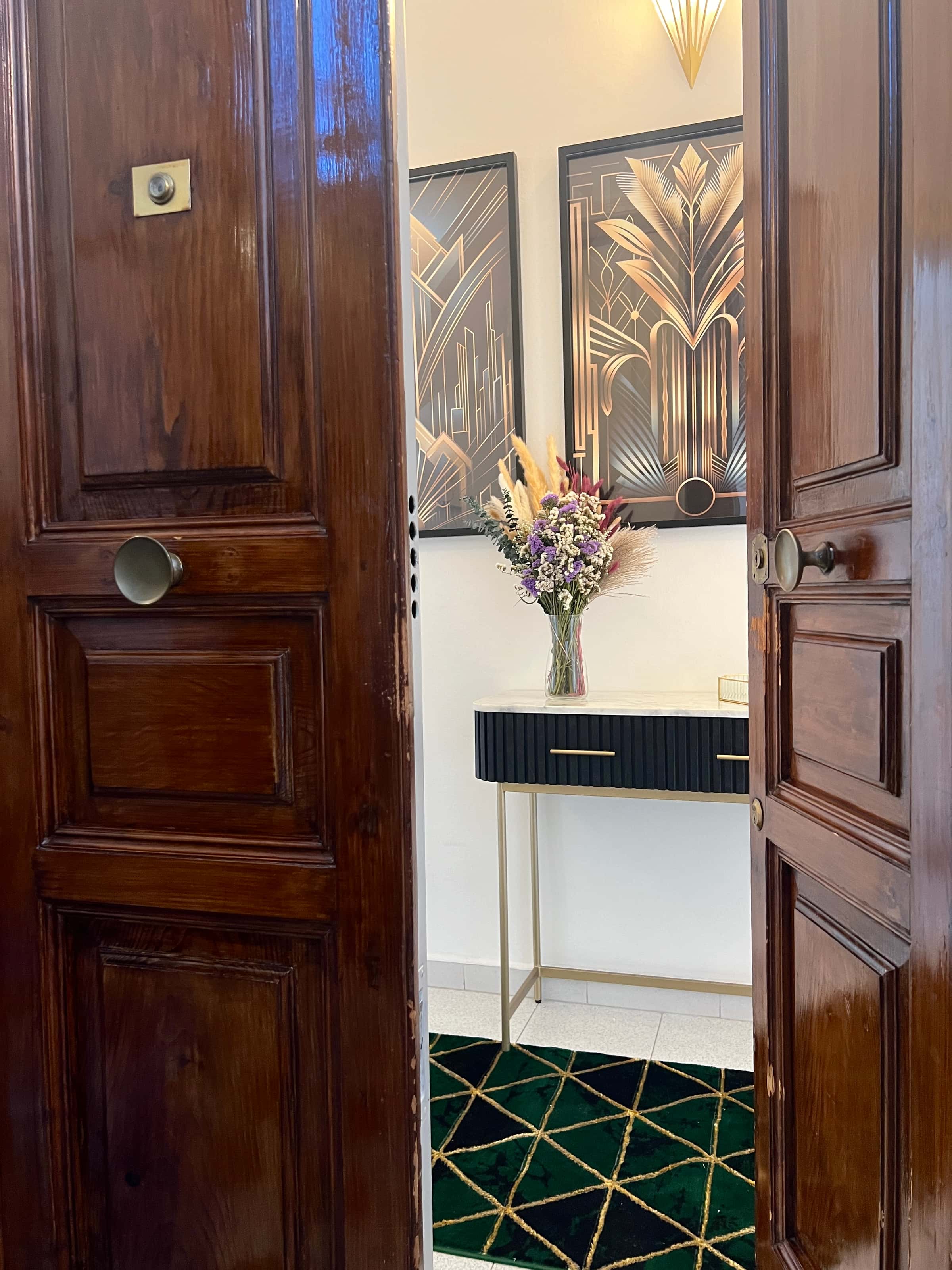  Apartment In Via Vincenzo De Romita, Bari For 110 M² With 2 Bedrooms  -  Apartment in Via Vincenzo de Romita, Bari for 110 m² with 2 bedrooms  - Gallery -  1