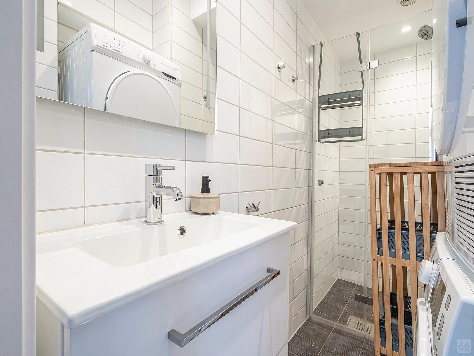 Room 1 - Standard - Private - 34