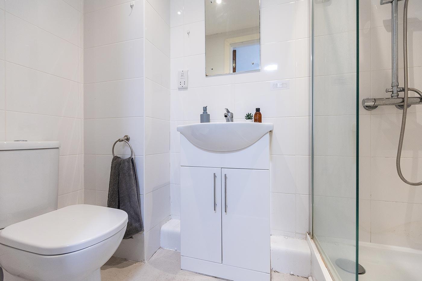  Classic Studio  -  Asquith House  - Gallery -  8