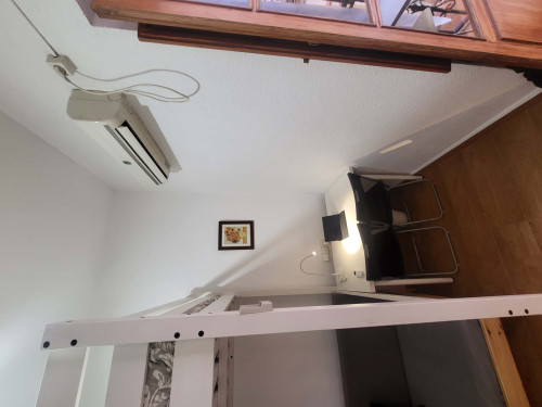Room in Calle Bailén, Sevilla for 75 m² with 2 bedrooms