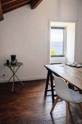 Carreira De Baixo Home - Gallery - 101