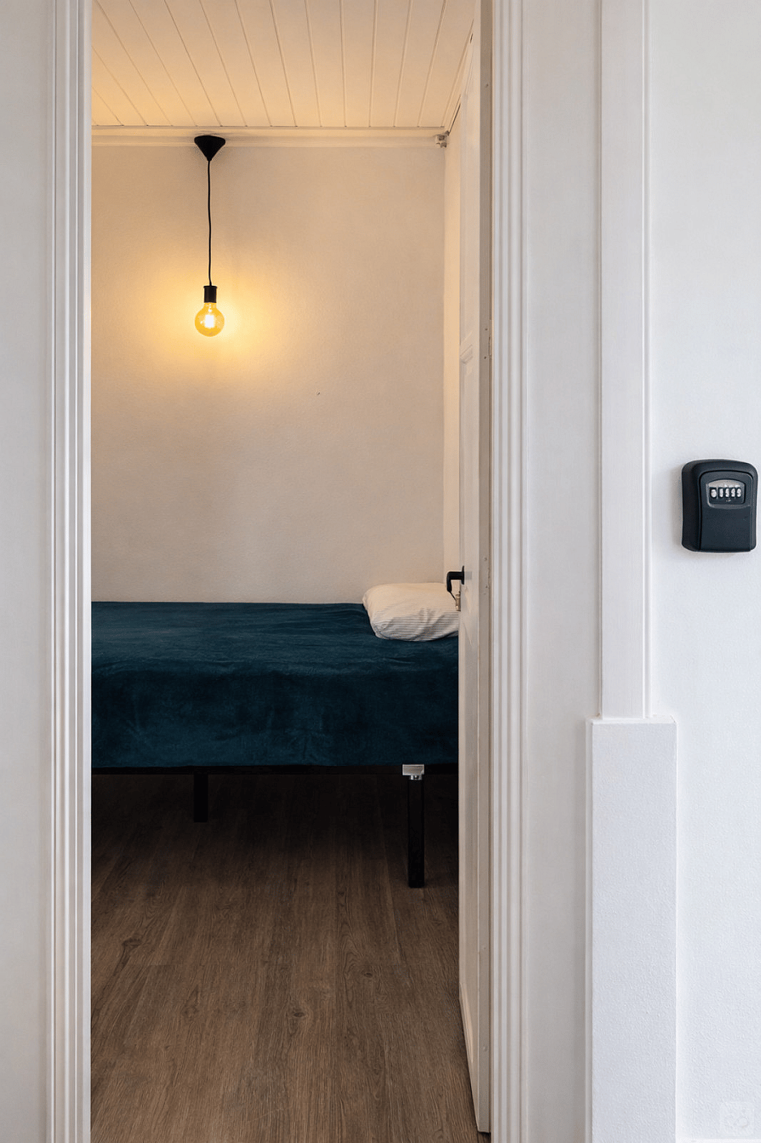 Private Room 2 - 7