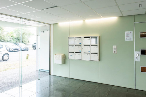 Colorful bedroom in Bordeaux - BO39