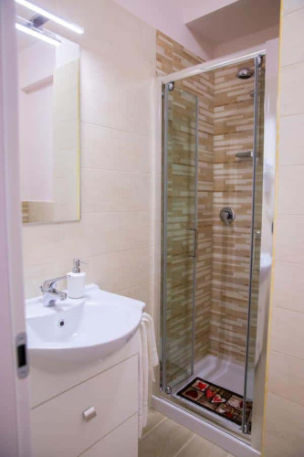 Stanza con bagno privato in Piazzale Schettini, Pompei