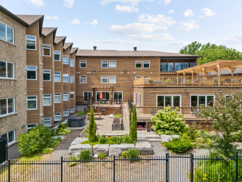 East Notre Dame Home - Gallery - 25