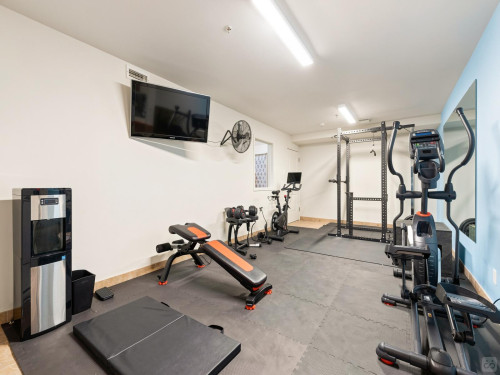 Stunning Bright Apt. w/ Amazing View nearby Roger Guilbault Park Apartment