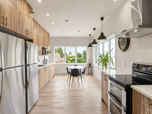 East Notre Dame Home - Gallery - 8