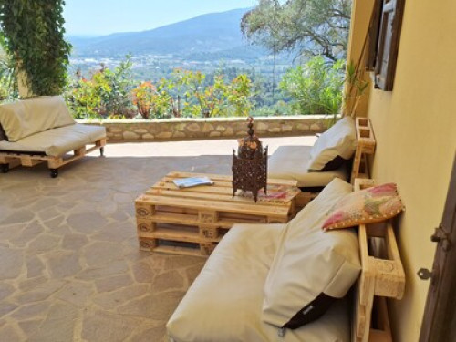 Lucca Tuscany Guesthouse with Views