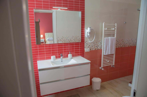 Stanza con bagno privato Via Sacra 11 - Gallery - 10
