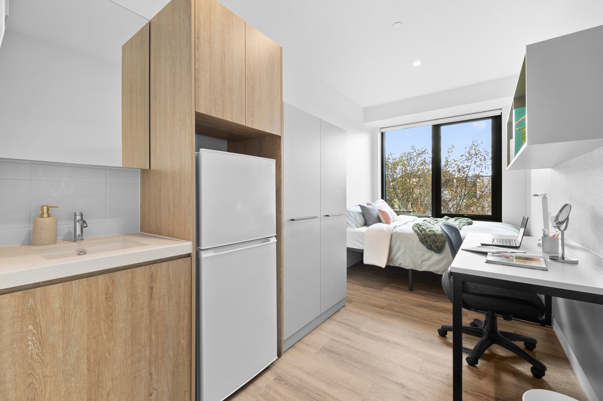  Studio Premium - Low Floor  -  Y Suites on Margaret  - Gallery -  4