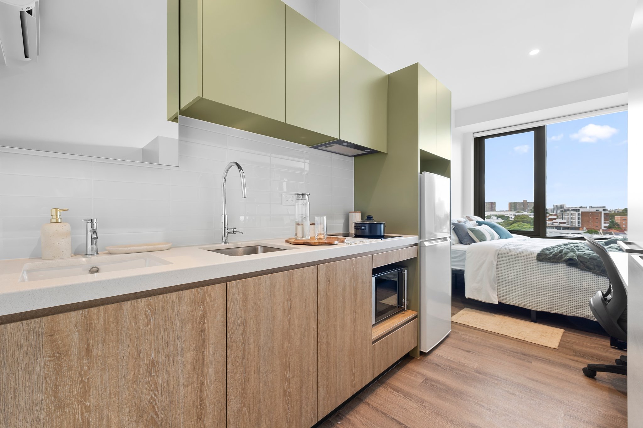 Studio Premium - High Floor - Y Suites on Margaret - Gallery - 3