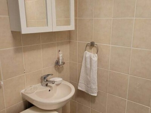 Peaceful, clean and well situated 