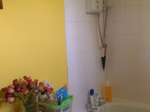 friendlycouple-near-city-centre-manchester-27368119620240923050437AM