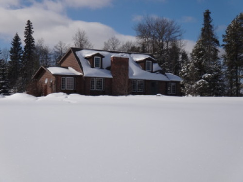 Three Bison Hill  - Country Home