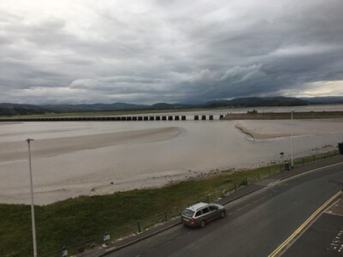 Superb Estuary & Mountain View 