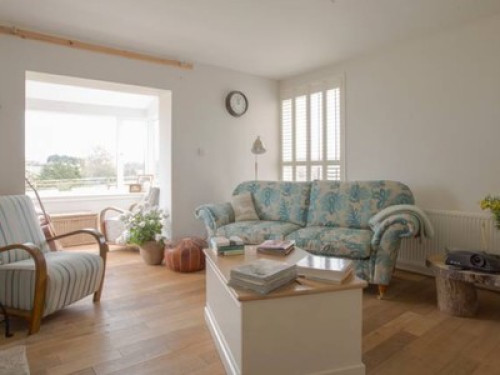 share-our-home-in-the-country-glasgow-191060010120240923051447AM
