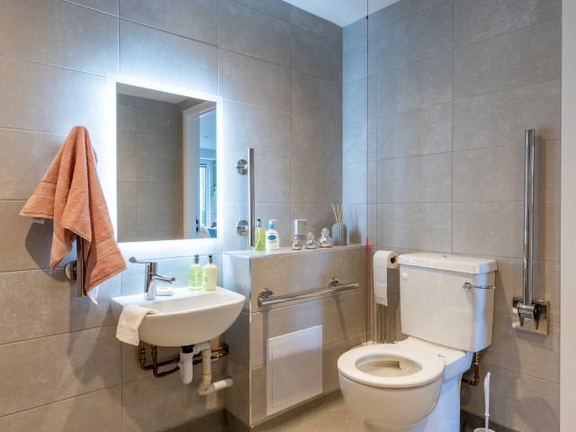  Diamond Studio  -  Glasgow West End  - Gallery -  7