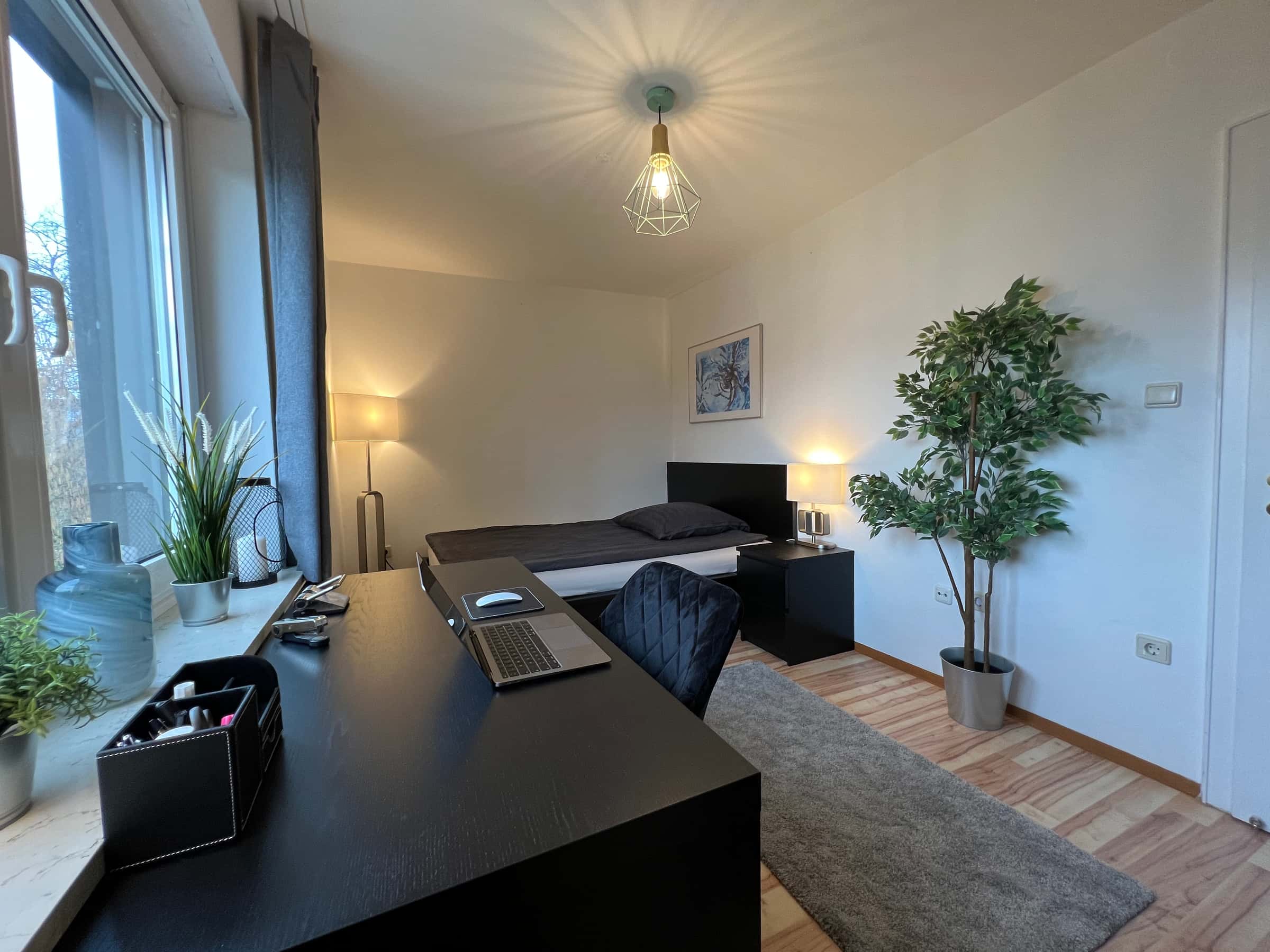  Single Room  -  Donauwörther Straße- Zimmer 4  - Gallery -  2