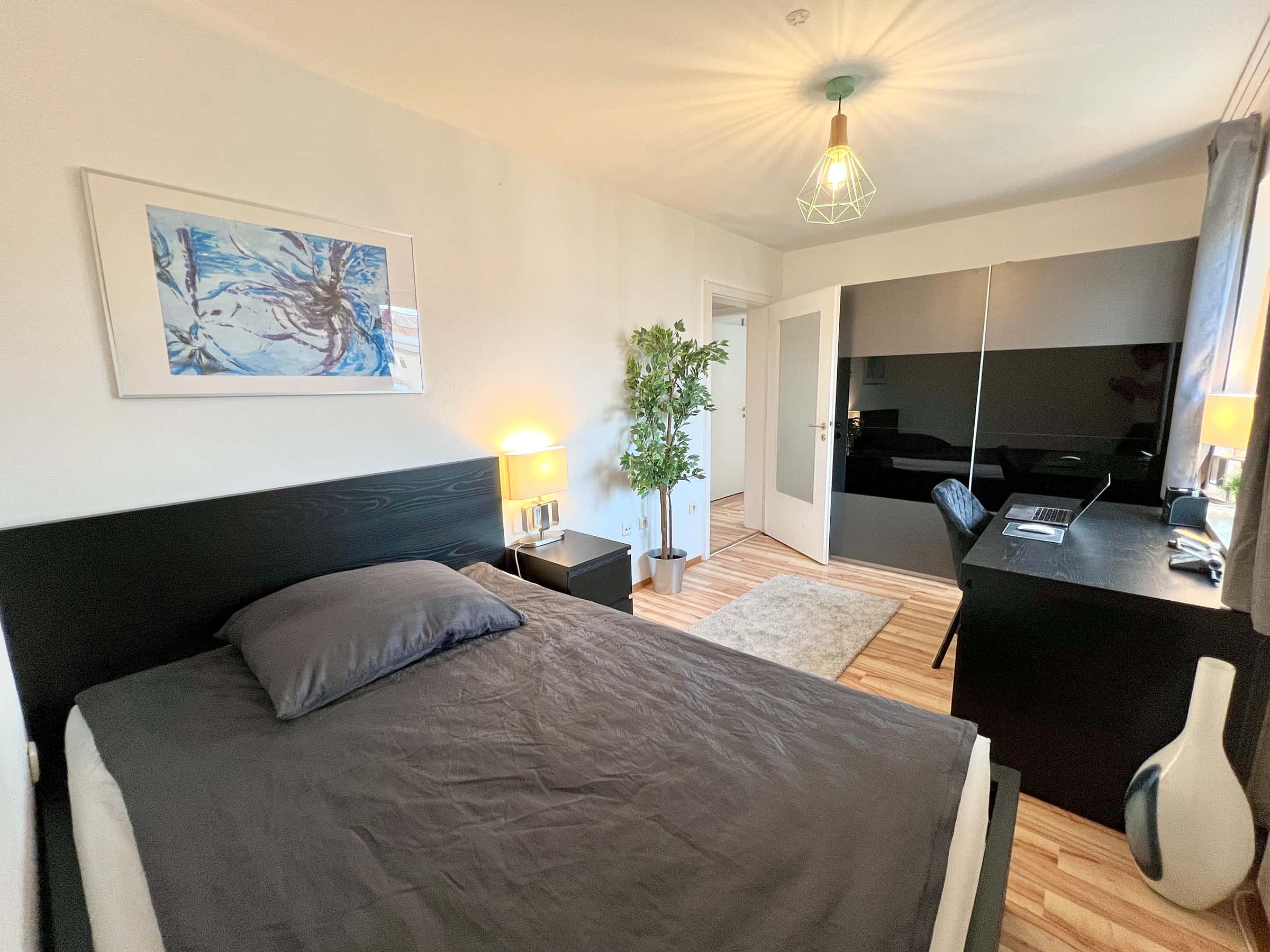  Single Room  -  Donauwörther Straße- Zimmer 4  - Gallery -  1