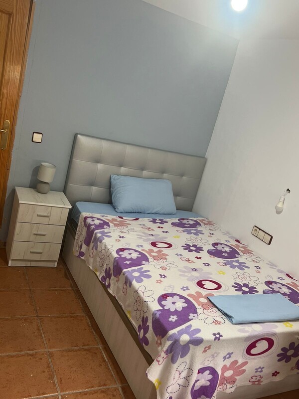 Room 2(Full Room) - House in Tarragona - Gallery - 1