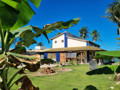 Vibrant Beachside Coliving with Nature and Community in Jaua- near Salvador de Bahia.