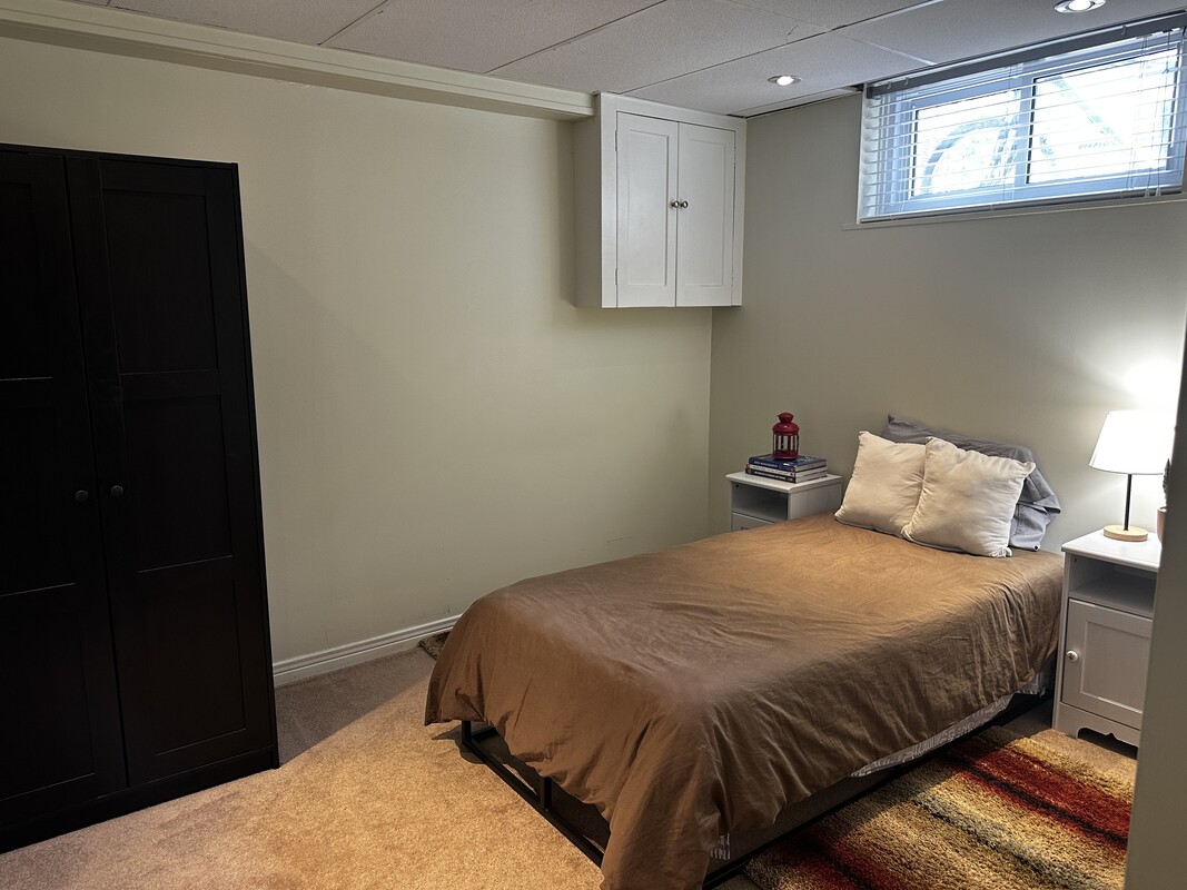  Guest Room(Full Room)  -  Cozy and Bright Room for Rent  - Gallery -  1