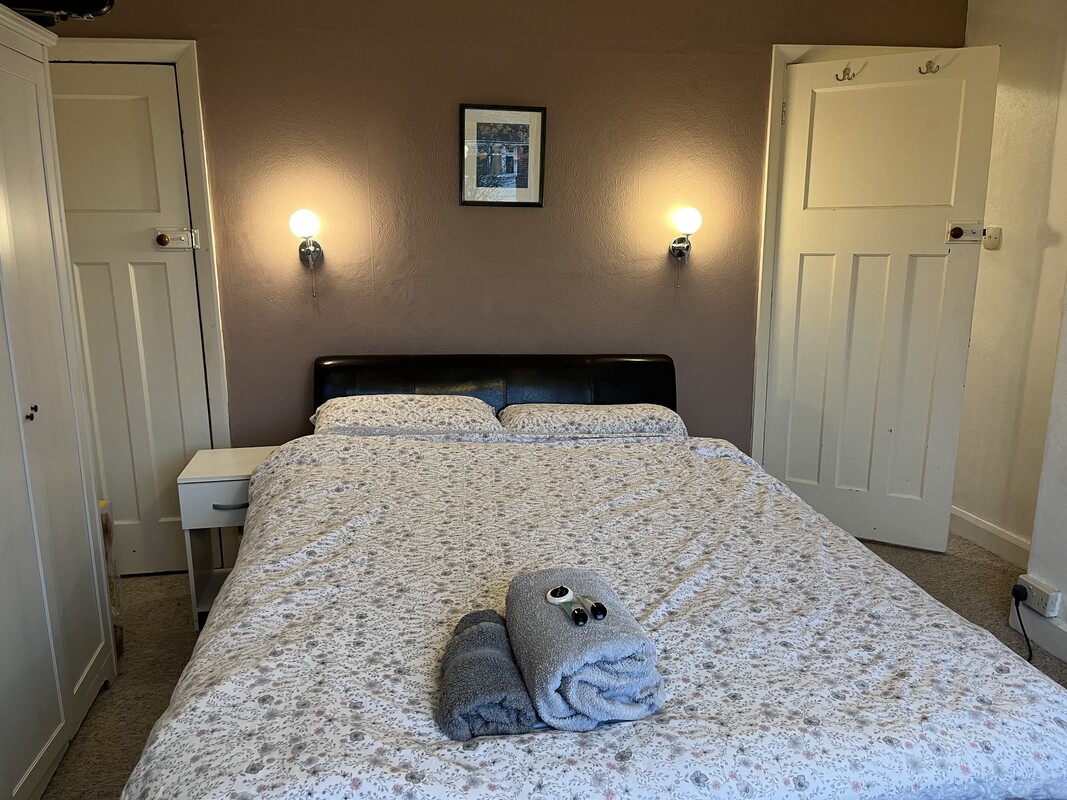 Cosy Room In Quiet Street(Full Room) - 1