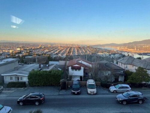 Modern, clean, comfy with a view! - Gallery - 18