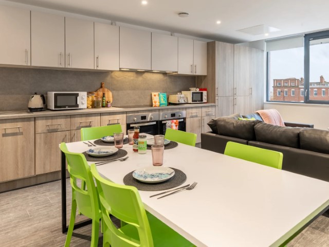 Skyline Silver En Suite - Glassworks - Gallery - 10