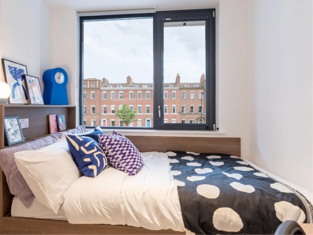 Skyline Silver En Suite - Glassworks - Gallery - 9