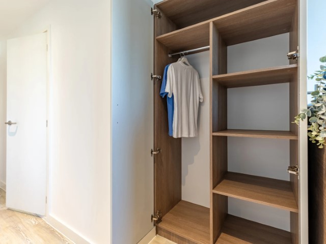 Skyline Silver En Suite - Glassworks - Gallery - 5