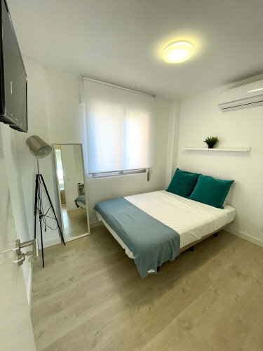 Room in Calle de La Alcarria, Leganés for 80 m² with 4 bedrooms
