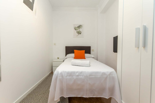 296-1 Pasaje Pezuela Habitación 1