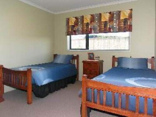 Real Porirua family love travel