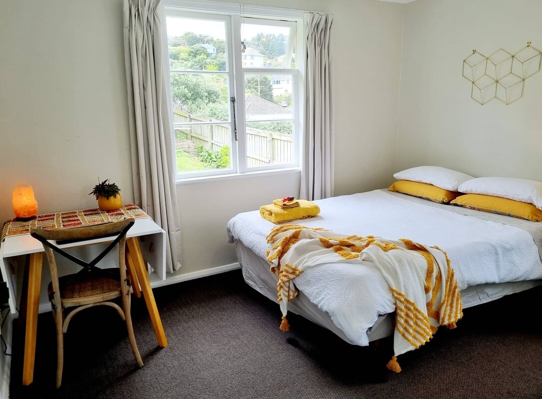  Double Bedroom(Single Bed)  -  Sunny in the bay  - Gallery -  1