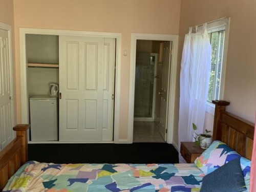 Mountain view Self-contained studio