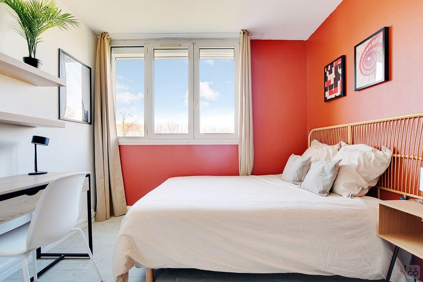 Minimalist 10 M² Room - 22