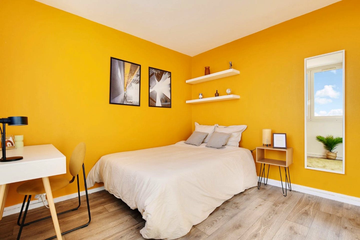 Radiant 11 M² Room - 1