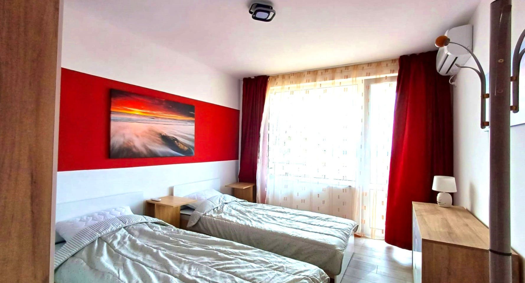 Room 2 - A modern vibrant residence at the very heart of the coastal town of Balchik House - Gallery - 1