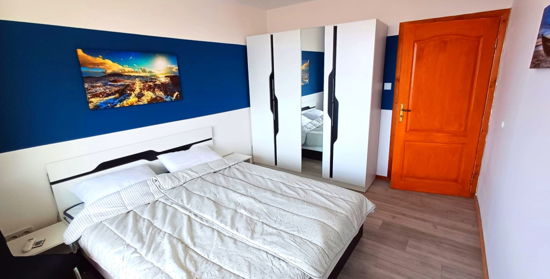 Room 3 - A modern vibrant residence at the very heart of the coastal town of Balchik House - Gallery - 17