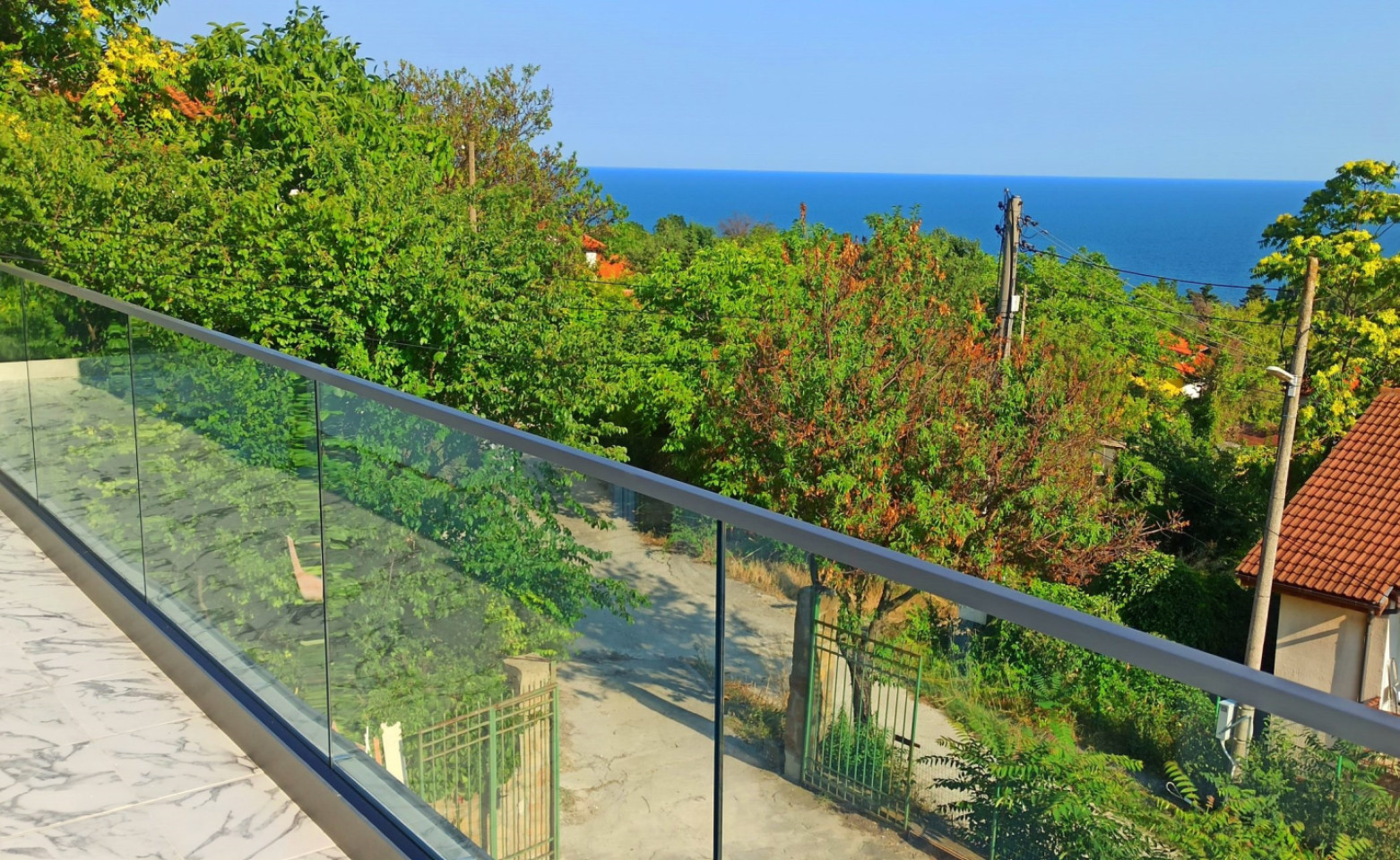 Room 4 - A modern vibrant residence at the very heart of the coastal town of Balchik House - Gallery - 26