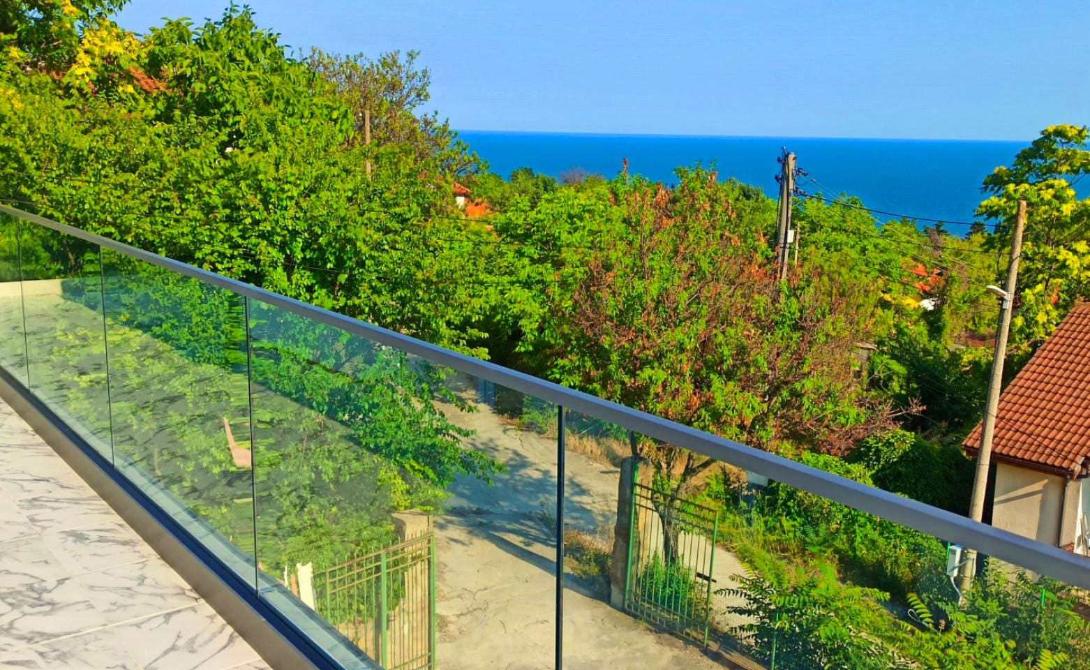 Room 4 - A modern vibrant residence at the very heart of the coastal town of Balchik House - Gallery - 8