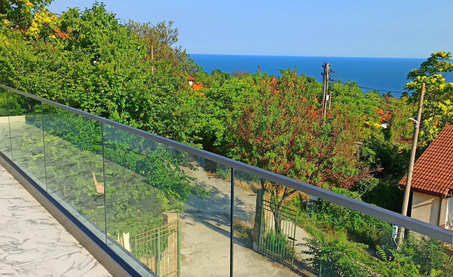Room 5 Suite - A modern vibrant residence at the very heart of the coastal town of Balchik House - Gallery - 47