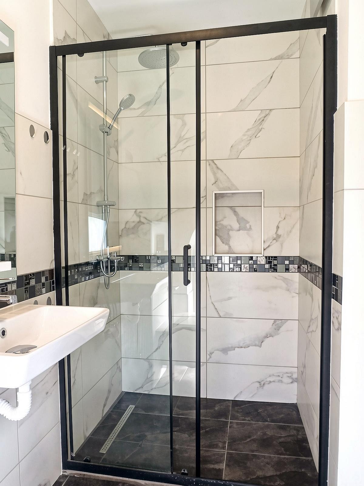 Room 5 Suite - A modern vibrant residence at the very heart of the coastal town of Balchik House - Gallery - 55