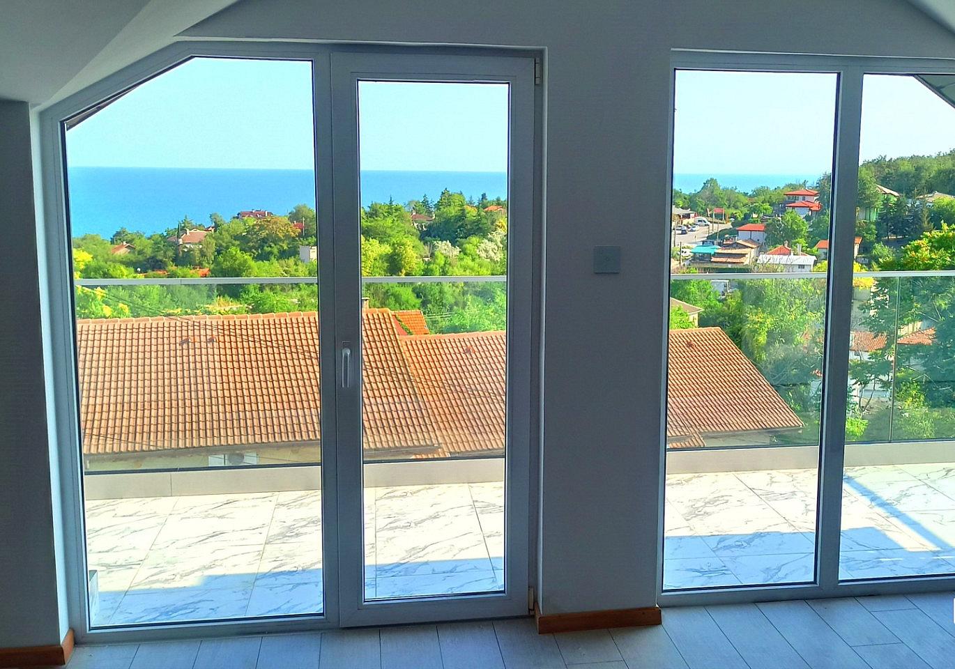 Room 5 Suite - A modern vibrant residence at the very heart of the coastal town of Balchik House - Gallery - 44